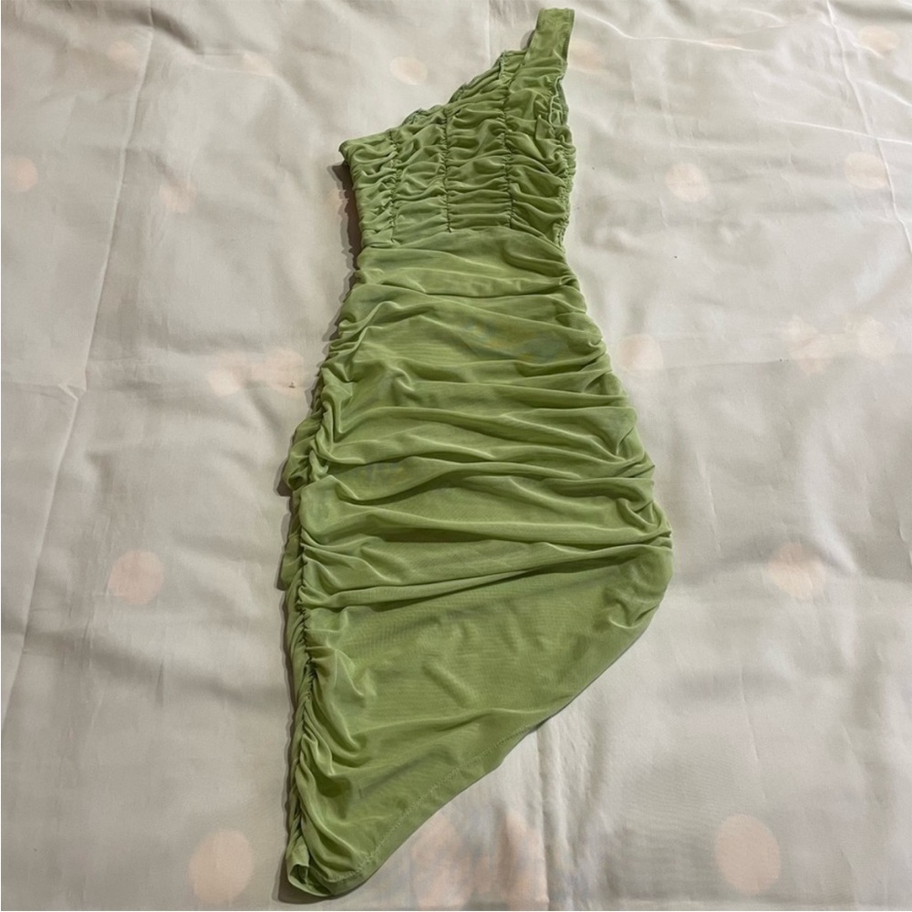 Danielle Guizio- Lime Green One Shoulder Asymmetrical Ruched Midi Dress Size S - Picture 4 of 7